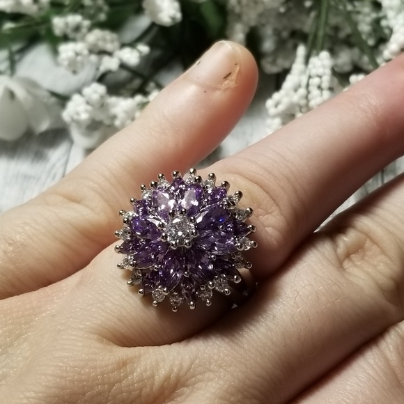 Beautiful Flower Marquise Cut Amethyst Ring - Picture 3 of 8
